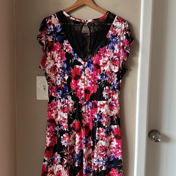 TORRID Midi Studio Asymmetrical Floral Dress - Picture 13 of 14